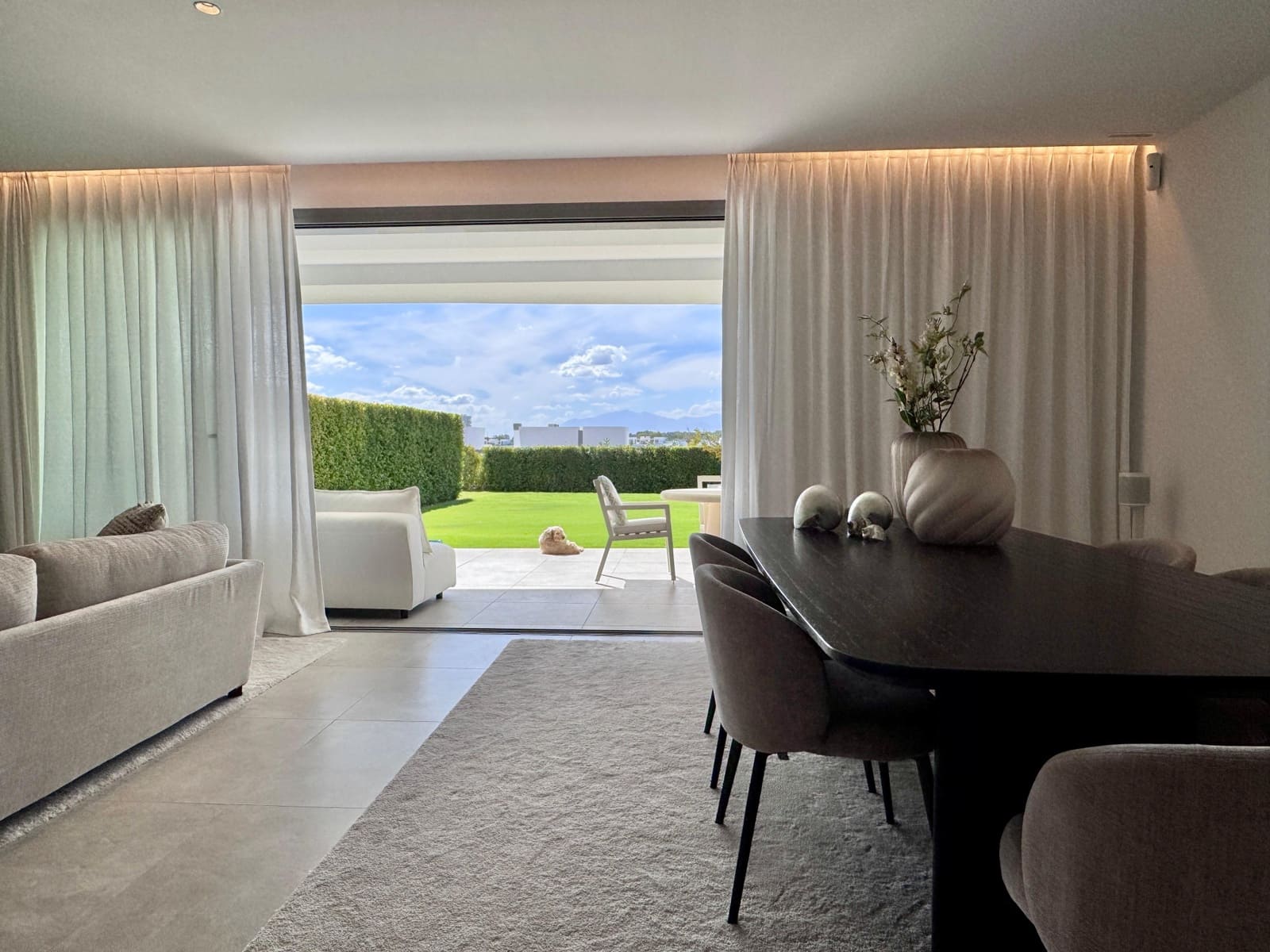 3 soverom Leilighet til leie i Marbella med svømmebasseng garasje - € 5 500 (Ref: 10063703)