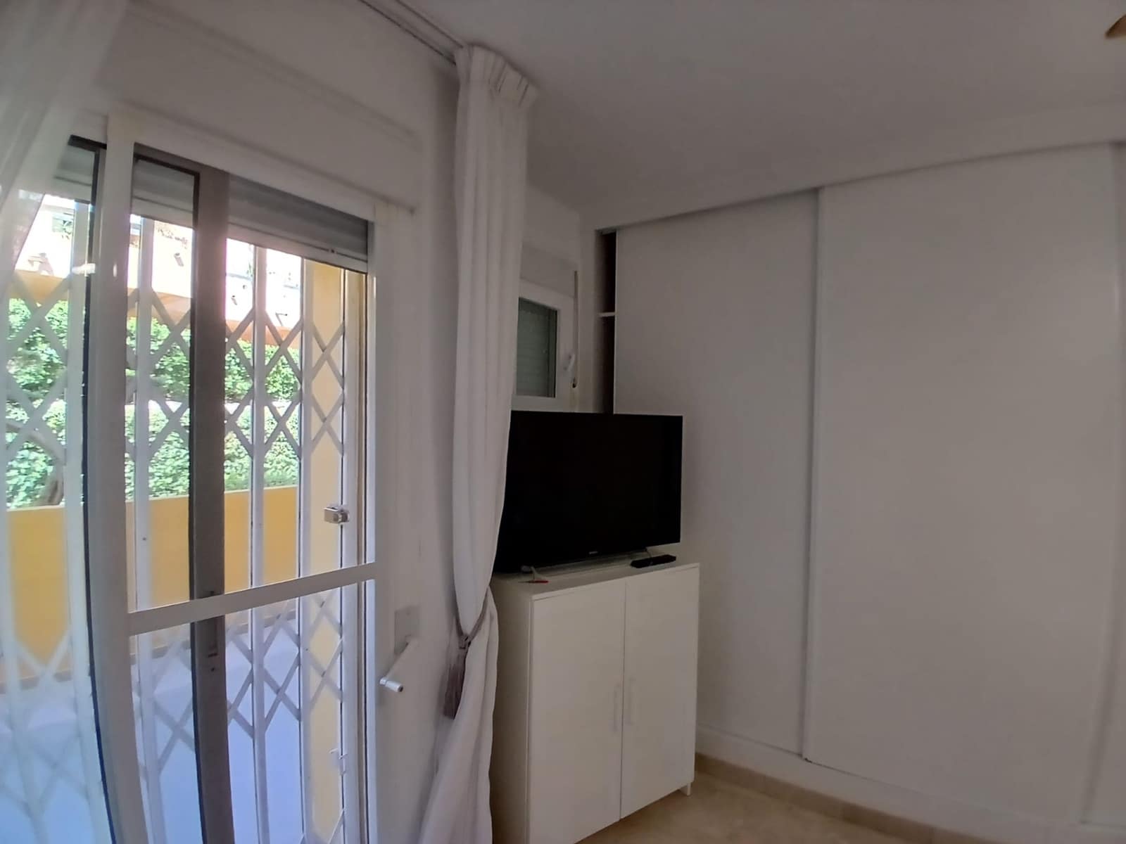2 camera da letto Appartamento da affittare in Guadalmina con piscina garage - 2.050 € (Rif: 10067137)