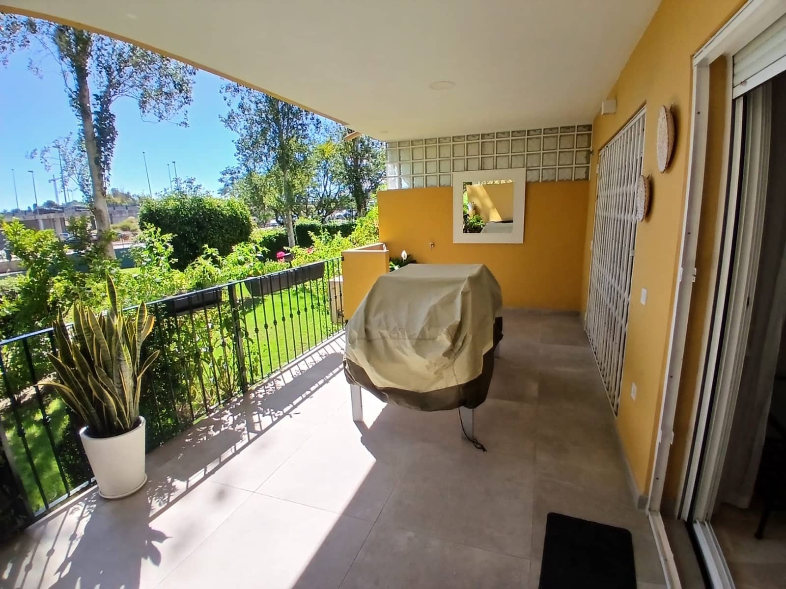 2 camera da letto Appartamento da affittare in Guadalmina con piscina garage - 2.050 € (Rif: 10067137)