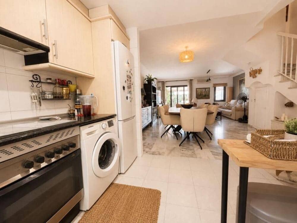 Casa de 4 habitaciones en Bel-Air en venta con piscina - 550.000 € (Ref: 10074856)