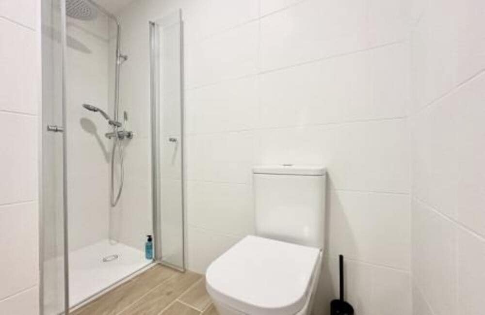 3 sypialnia Apartament do wynajęcia w Marbella z basenem garażem - 2 500 € (Ref: 10074857)