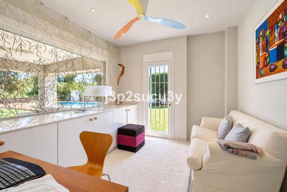 5 bedroom Villa for rent in Guadalmina with pool garage - € 8,500 (Ref: 10077543)