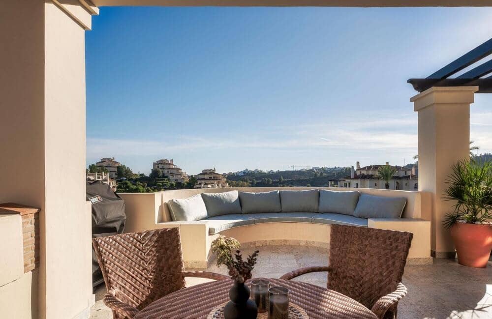 3 soveværelse Lejlighed til leje i Benahavis med swimmingpool garage - € 5.500 (Ref: 10077545)