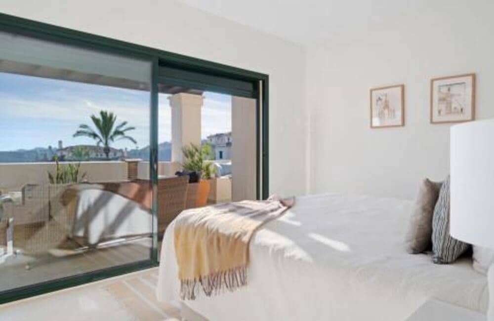 3 soveværelse Lejlighed til leje i Benahavis med swimmingpool garage - € 5.500 (Ref: 10077545)