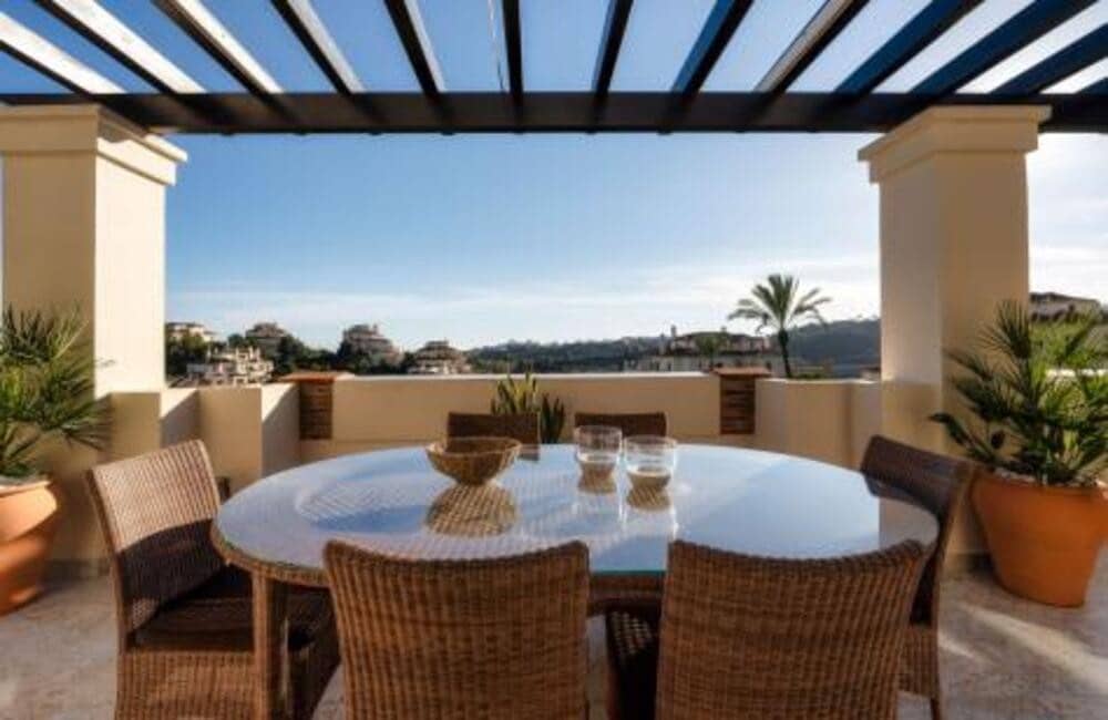 3 soveværelse Lejlighed til leje i Benahavis med swimmingpool garage - € 5.500 (Ref: 10077545)