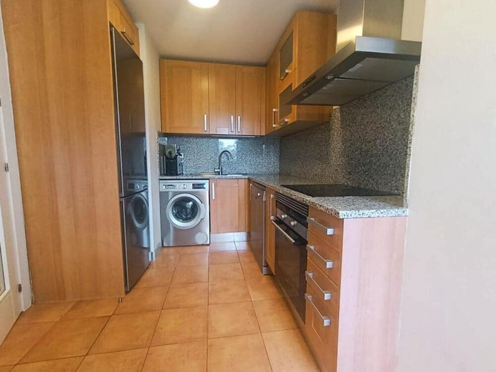 2 Zimmer Apartment zu vermieten in Estepona mit Pool Garage - 1.950 € (Ref: 10077546)