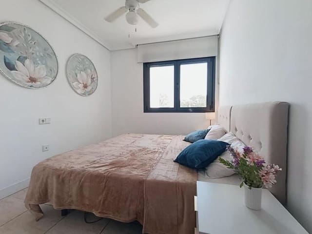 2 Zimmer Apartment zu vermieten in La Concha - Resina Golf, Estepona mit Pool Garage - 1.950 € (Ref: 10077546)