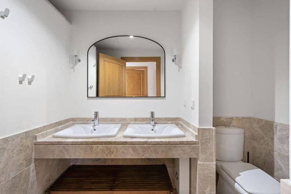3 soveværelse Penthouse til leje i Marbella med swimmingpool garage - € 3.000 (Ref: 10077549)
