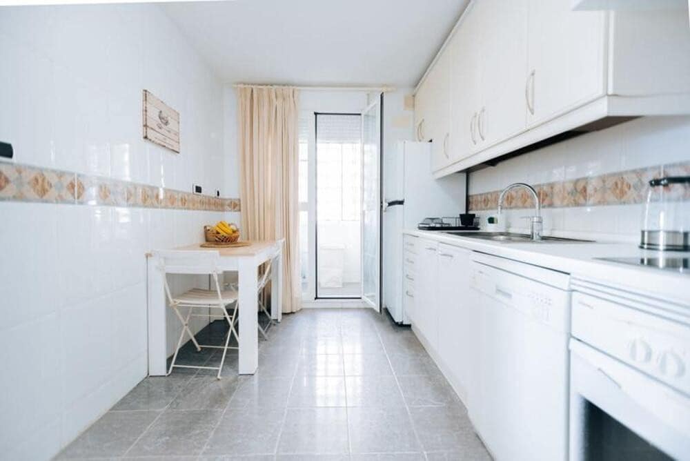 2 sovrum Lägenhet att hyra i Marbella med pool garage - 2 150 € (Ref: 10077550)