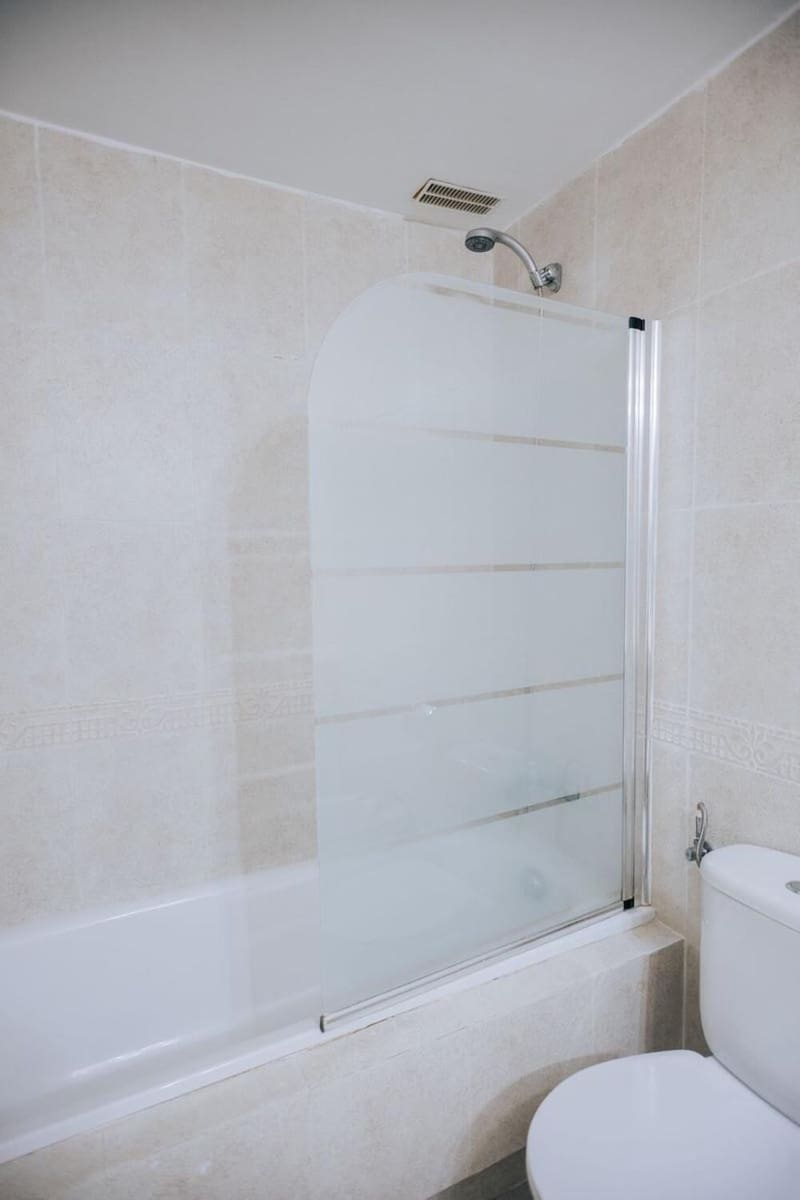 2 sovrum Lägenhet att hyra i Marbella med pool garage - 2 150 € (Ref: 10077550)
