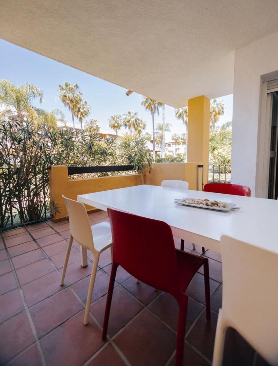 2 sovrum Lägenhet att hyra i Marbella med pool garage - 2 150 € (Ref: 10077550)