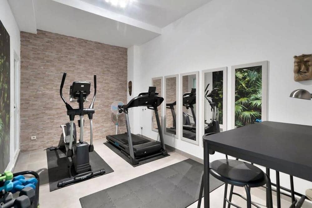 4 bedroom Townhouse for sale in Benahavis with pool garage - € 535,000 (Ref: 10080325)