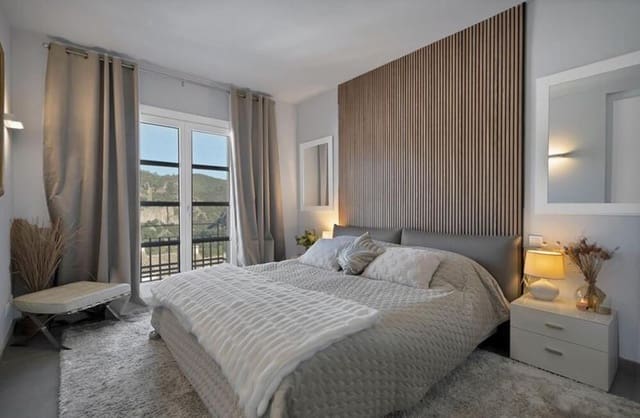4 bedroom Townhouse for sale in Benahavís pueblo, Benahavís with pool garage - € 535,000 (Ref: 10080325)