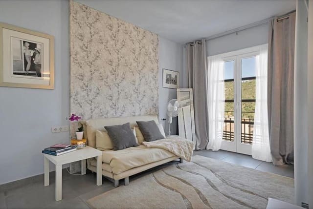 4 bedroom Townhouse for sale in Benahavís pueblo, Benahavís with pool garage - € 535,000 (Ref: 10080325)