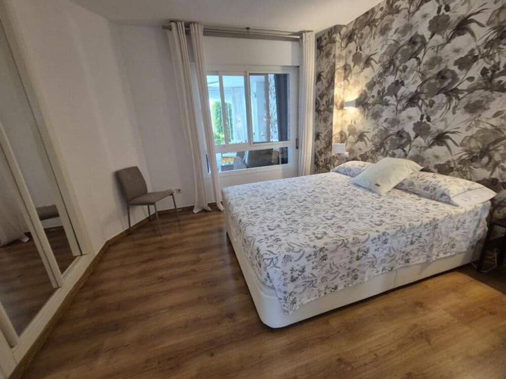 2 Zimmer Apartment zu vermieten in Marbella mit Pool - 2.400 € (Ref: 10080328)