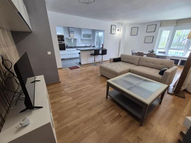 2 Zimmer Apartment zu vermieten in Los Naranjos, Marbella mit Pool - 2.400 € (Ref: 10080328)
