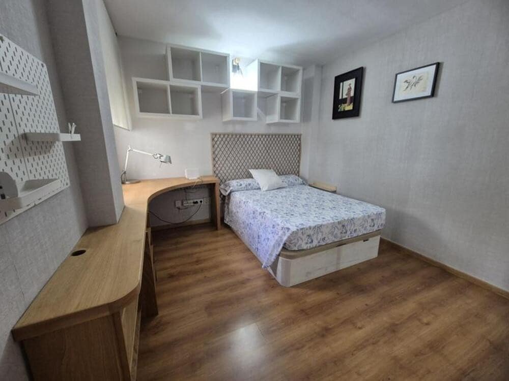 2 Zimmer Apartment zu vermieten in Marbella mit Pool - 2.400 € (Ref: 10080328)