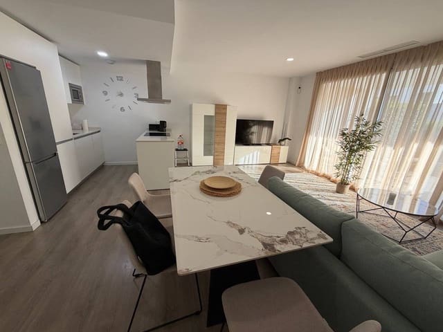 2 sovrum Lägenhet att hyra i Buenas Noches, Estepona med pool garage - 2 000 € (Ref: 10080330)
