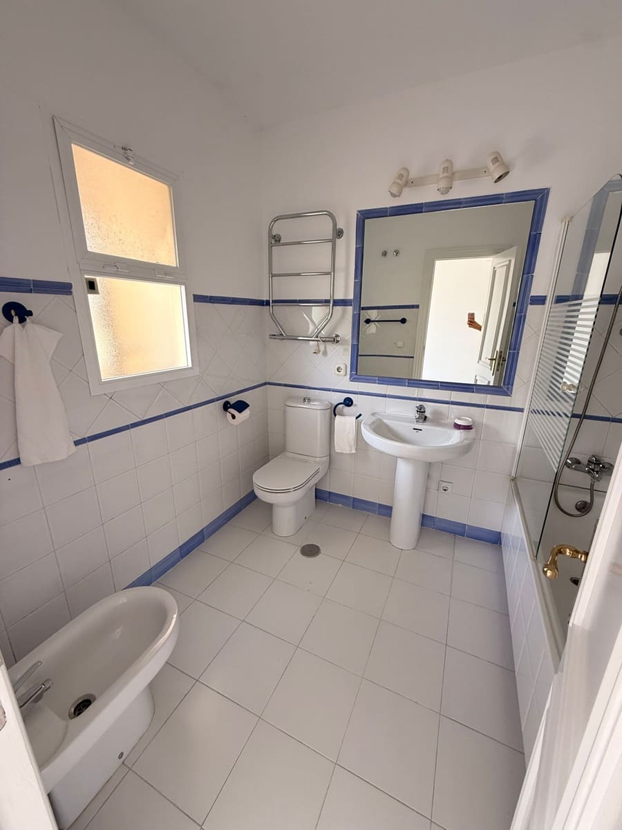 2 soveværelse Penthouse til leje i Benahavis med swimmingpool garage - € 2.000 (Ref: 10088535)