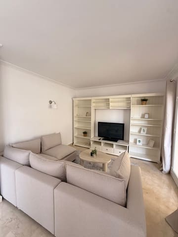 2 soveværelse Penthouse til leje i La Quinta, Benahavís med swimmingpool garage - € 2.000 (Ref: 10088535)