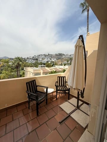 2 soveværelse Penthouse til leje i La Quinta, Benahavís med swimmingpool garage - € 2.000 (Ref: 10088535)