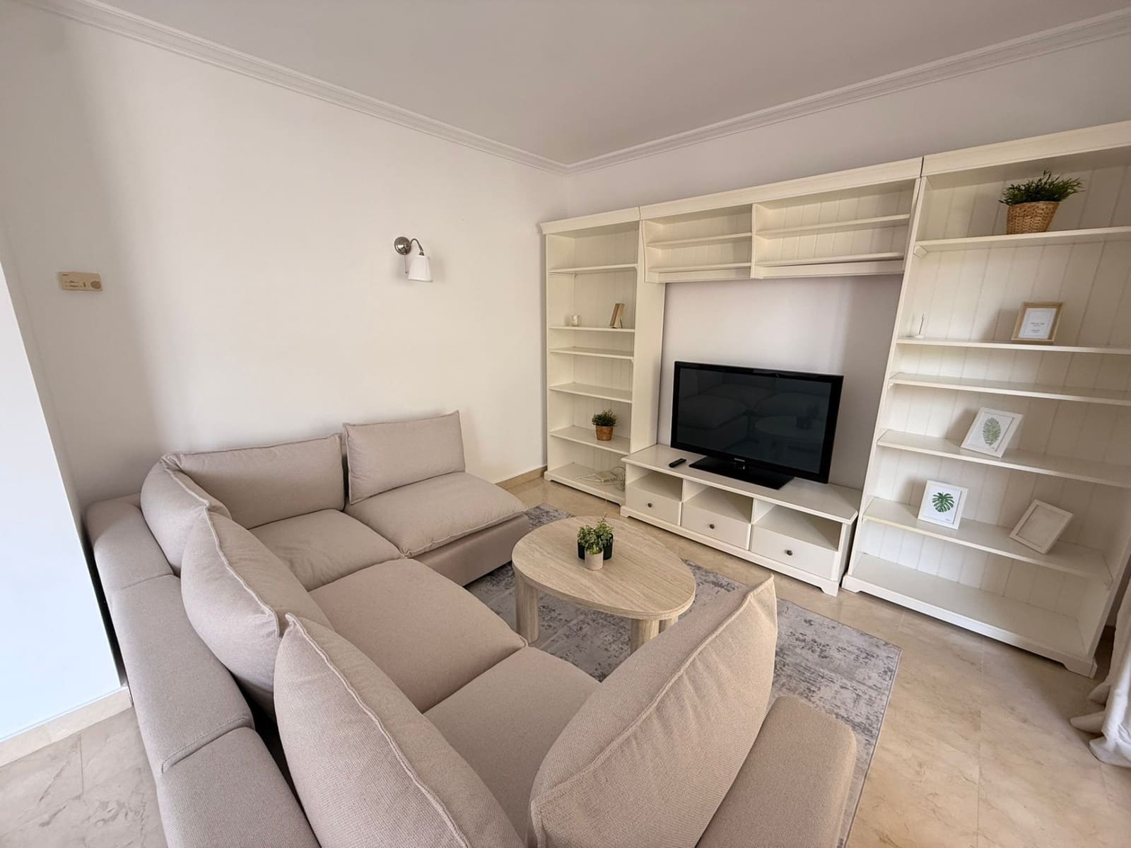 2 soveværelse Penthouse til leje i Benahavis med swimmingpool garage - € 2.000 (Ref: 10088535)