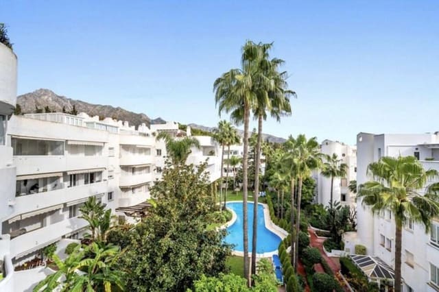3 soveværelse Lejlighed til leje i La Carolina - Guadalpín, Marbella med swimmingpool garage - € 4.000 (Ref: 10094138)