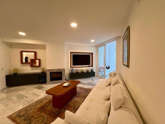 3 soveværelse Lejlighed til leje i La Carolina - Guadalpín, Marbella med swimmingpool garage - € 4.000 (Ref: 10094138)
