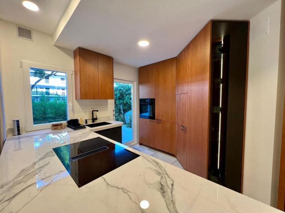 3 soveværelse Lejlighed til leje i Marbella med swimmingpool garage - € 4.000 (Ref: 10094138)