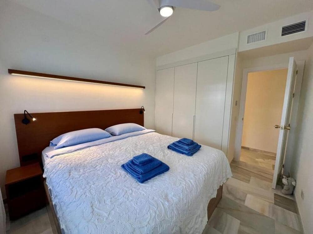 3 soveværelse Lejlighed til leje i Marbella med swimmingpool garage - € 4.000 (Ref: 10094138)