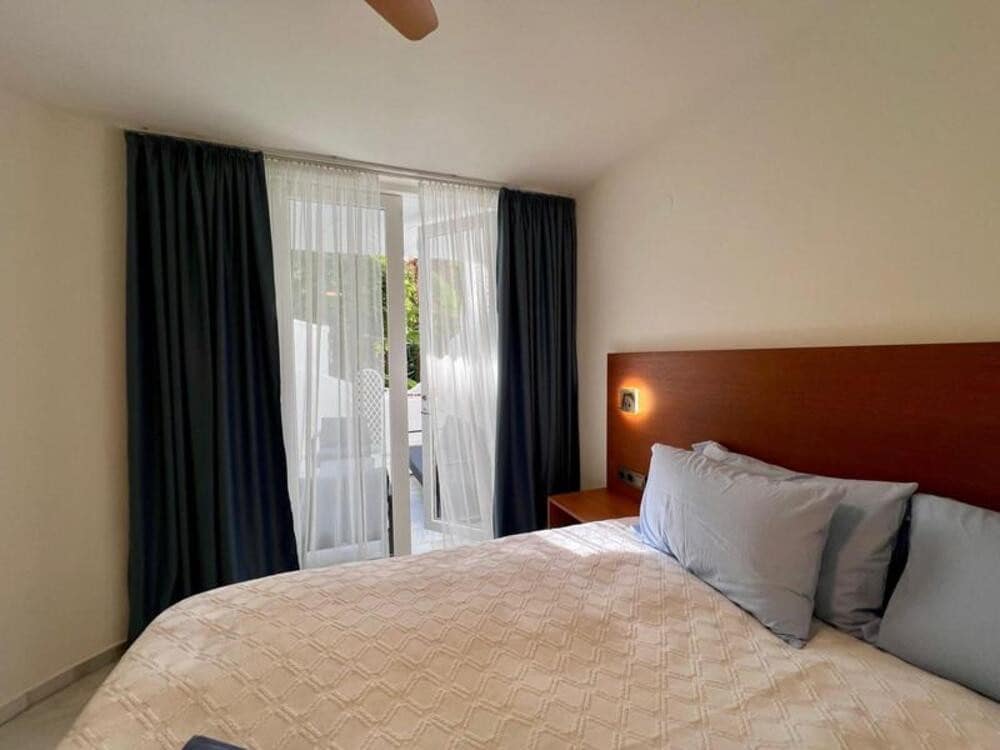 3 soveværelse Lejlighed til leje i Marbella med swimmingpool garage - € 4.000 (Ref: 10094138)