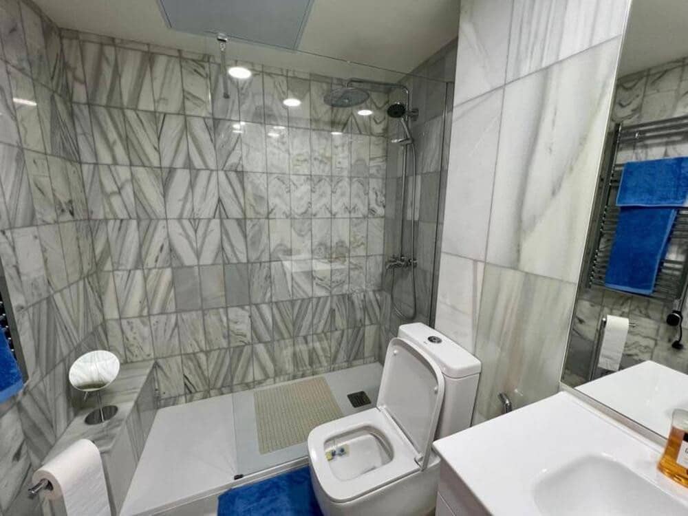 3 soveværelse Lejlighed til leje i Marbella med swimmingpool garage - € 4.000 (Ref: 10094138)
