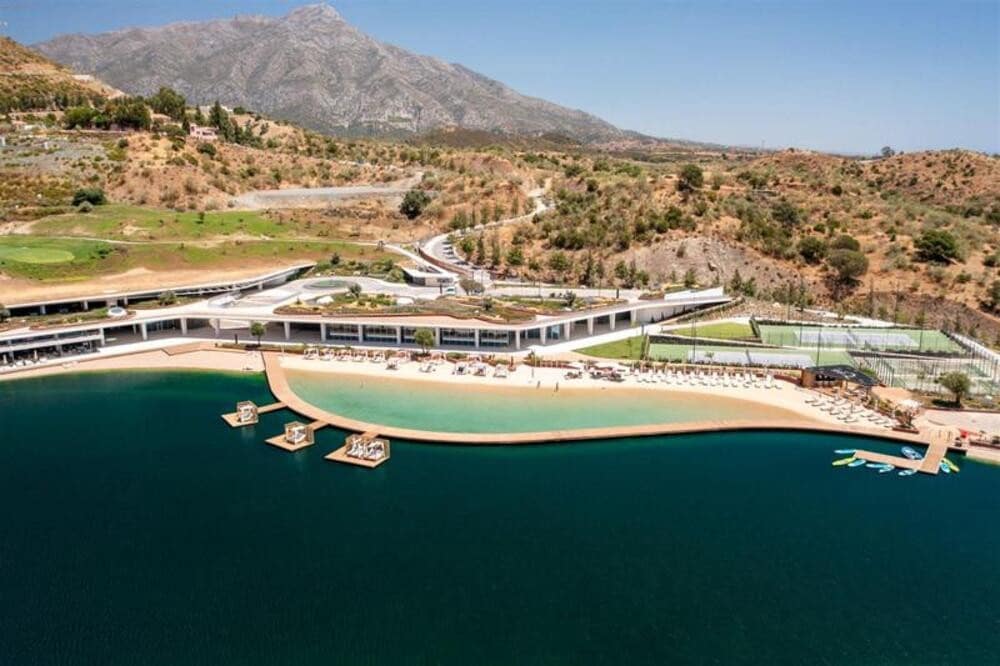 3 quarto Apartamento para arrendar em Marbella com piscina garagem - 6 000 € (Ref: 10094139)