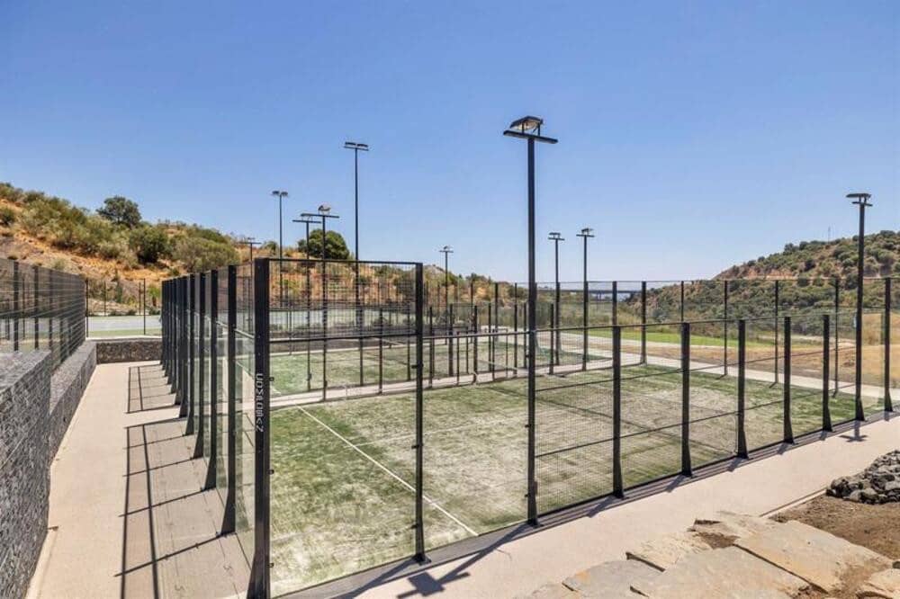 3 quarto Apartamento para arrendar em Marbella com piscina garagem - 6 000 € (Ref: 10094139)