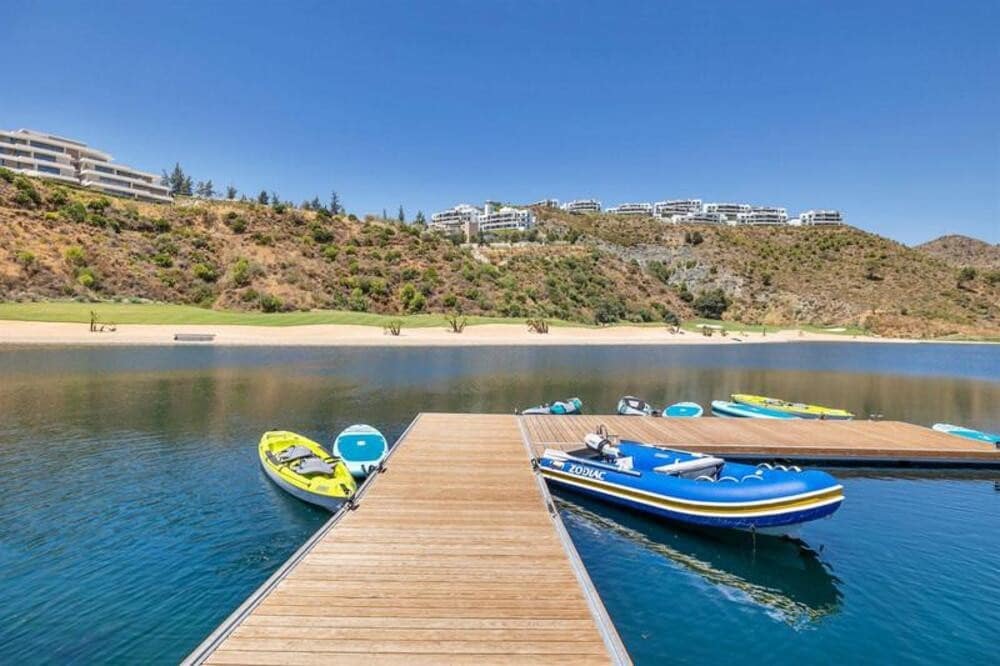 3 quarto Apartamento para arrendar em Marbella com piscina garagem - 6 000 € (Ref: 10094139)