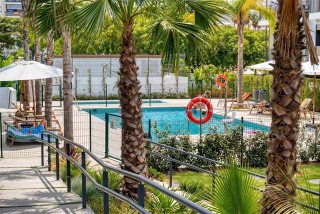3 makuuhuone Huoneisto vuokrattavana paikassa Centro, Estepona mukana uima-altaan 
autotalli - 2 700 € (Ref: 10097478)