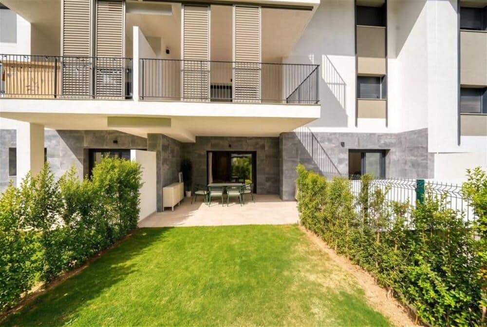 3 makuuhuone Huoneisto vuokrattavana paikassa Estepona mukana uima-altaan 
autotalli - 2 700 € (Ref: 10097478)
