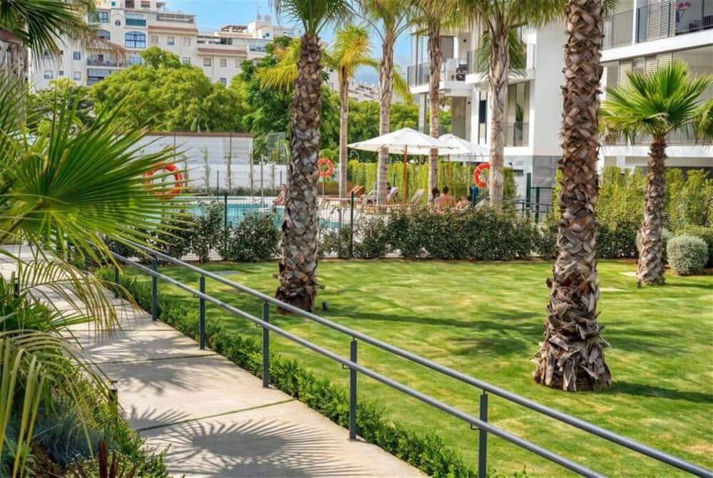 3 makuuhuone Huoneisto vuokrattavana paikassa Estepona mukana uima-altaan 
autotalli - 2 700 € (Ref: 10097478)
