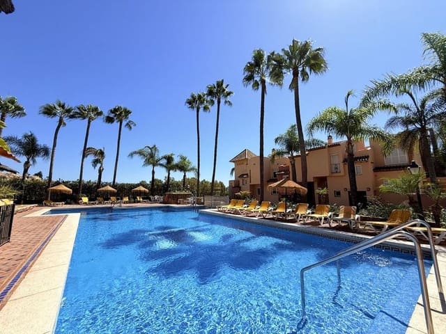 3 soveværelse Byhus til leje i Rodeo Alto - Guadaiza - La Campana, Marbella med swimmingpool garage - € 3.000 (Ref: 10097479)