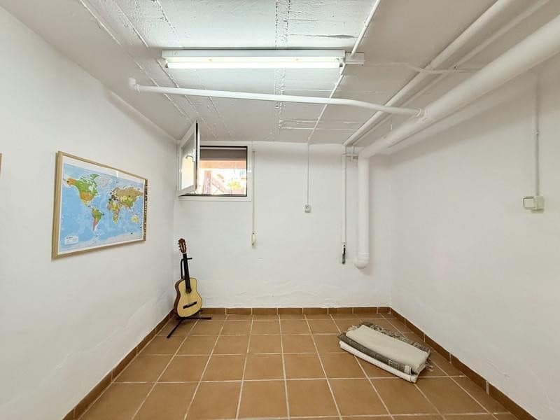3 soveværelse Byhus til leje i Marbella med swimmingpool garage - € 3.000 (Ref: 10097479)
