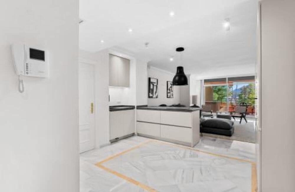 3 chambre Appartement à vendre à Marbella avec piscine garage - 980 000 € (Ref: 10099621)
