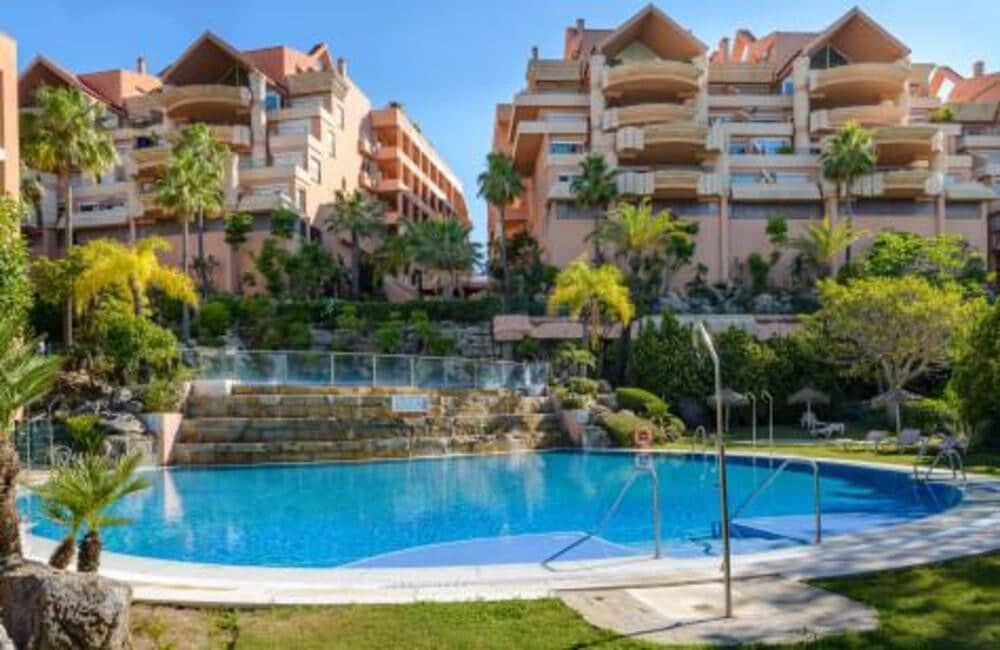 3 chambre Appartement à vendre à Marbella avec piscine garage - 980 000 € (Ref: 10099621)