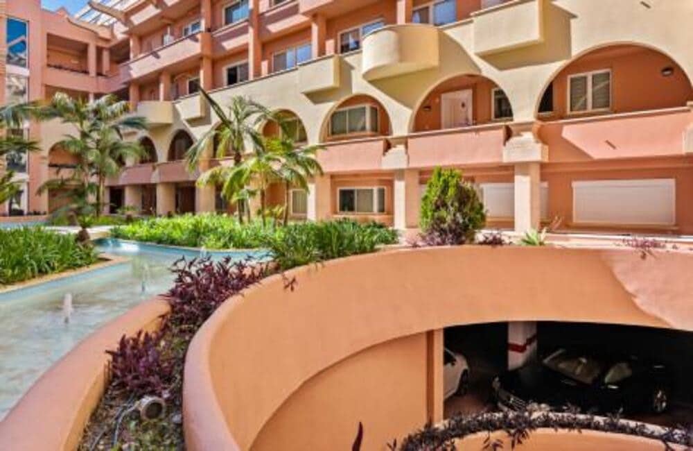 3 chambre Appartement à vendre à Marbella avec piscine garage - 980 000 € (Ref: 10099621)