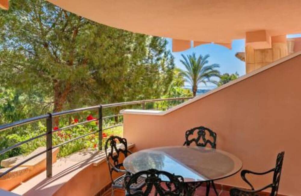 3 chambre Appartement à vendre à Marbella avec piscine garage - 980 000 € (Ref: 10099621)