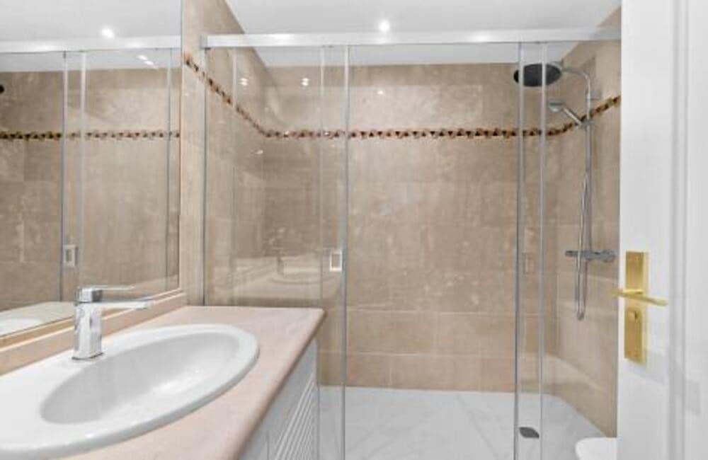 3 chambre Appartement à vendre à Marbella avec piscine garage - 980 000 € (Ref: 10099621)