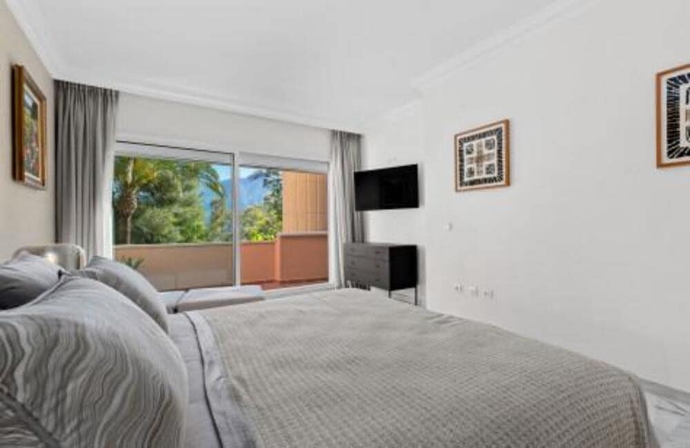 3 chambre Appartement à vendre à Marbella avec piscine garage - 980 000 € (Ref: 10099621)