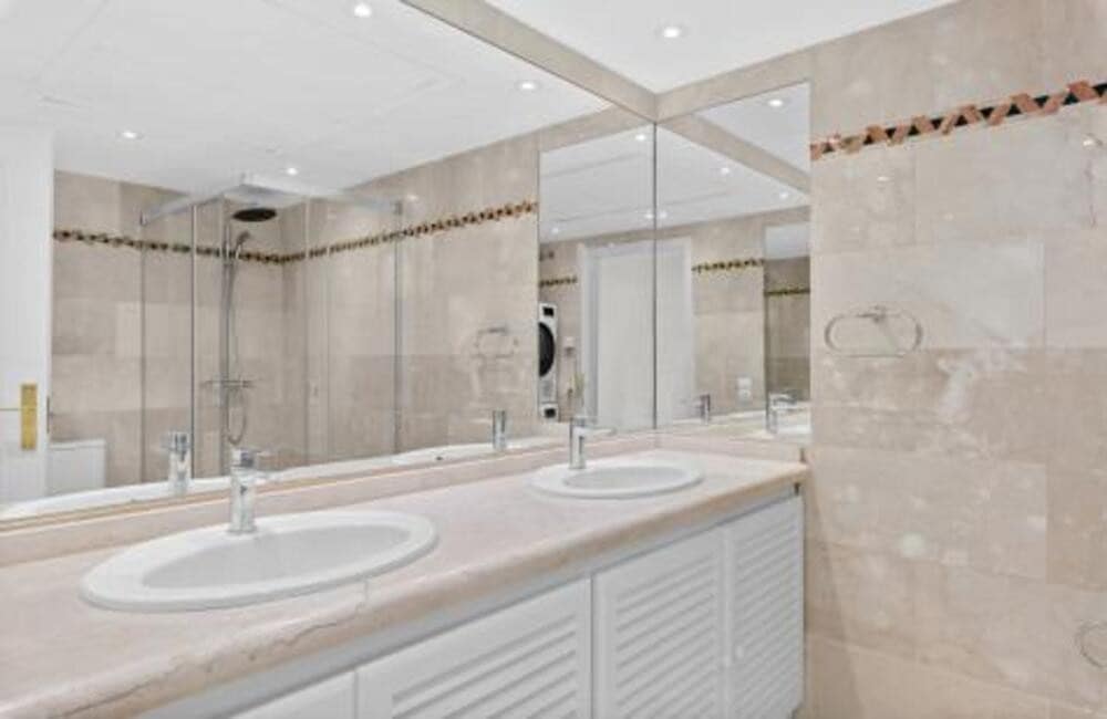 3 chambre Appartement à vendre à Marbella avec piscine garage - 980 000 € (Ref: 10099621)
