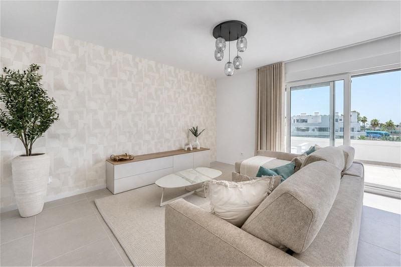 3 sovrum Lägenhet att hyra i Cancelada med pool garage - 3 000 € (Ref: 10101403)