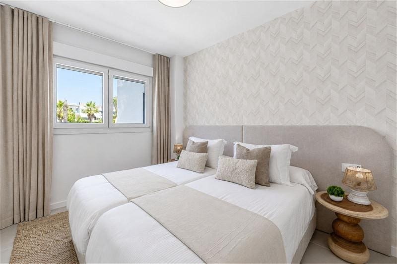 3 sovrum Lägenhet att hyra i Cancelada med pool garage - 3 000 € (Ref: 10101403)