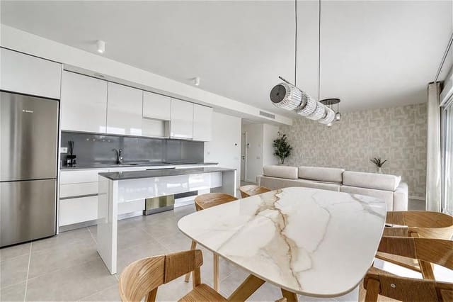 3 sovrum Lägenhet att hyra i Cancelada, Estepona med pool garage - 3 000 € (Ref: 10101403)